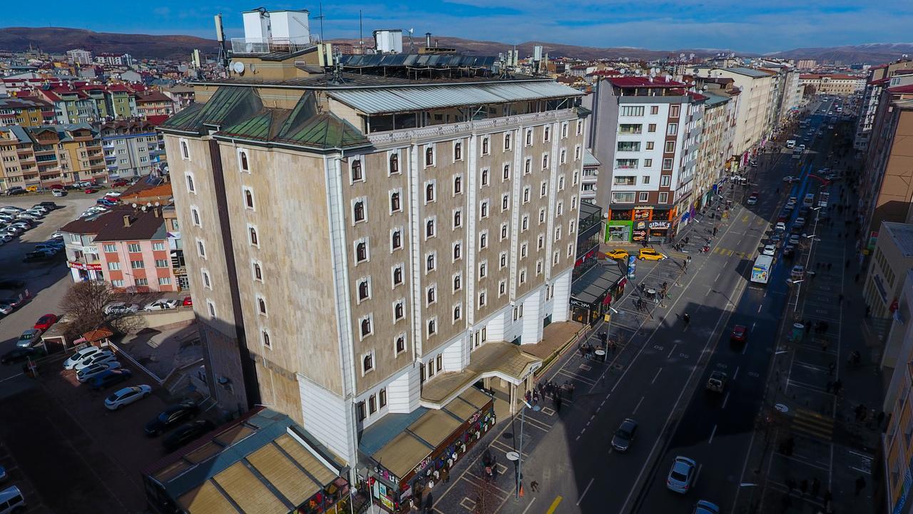 Sivas Bueyuek Hotel Esterno foto