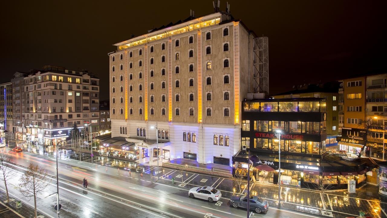 Sivas Bueyuek Hotel Esterno foto