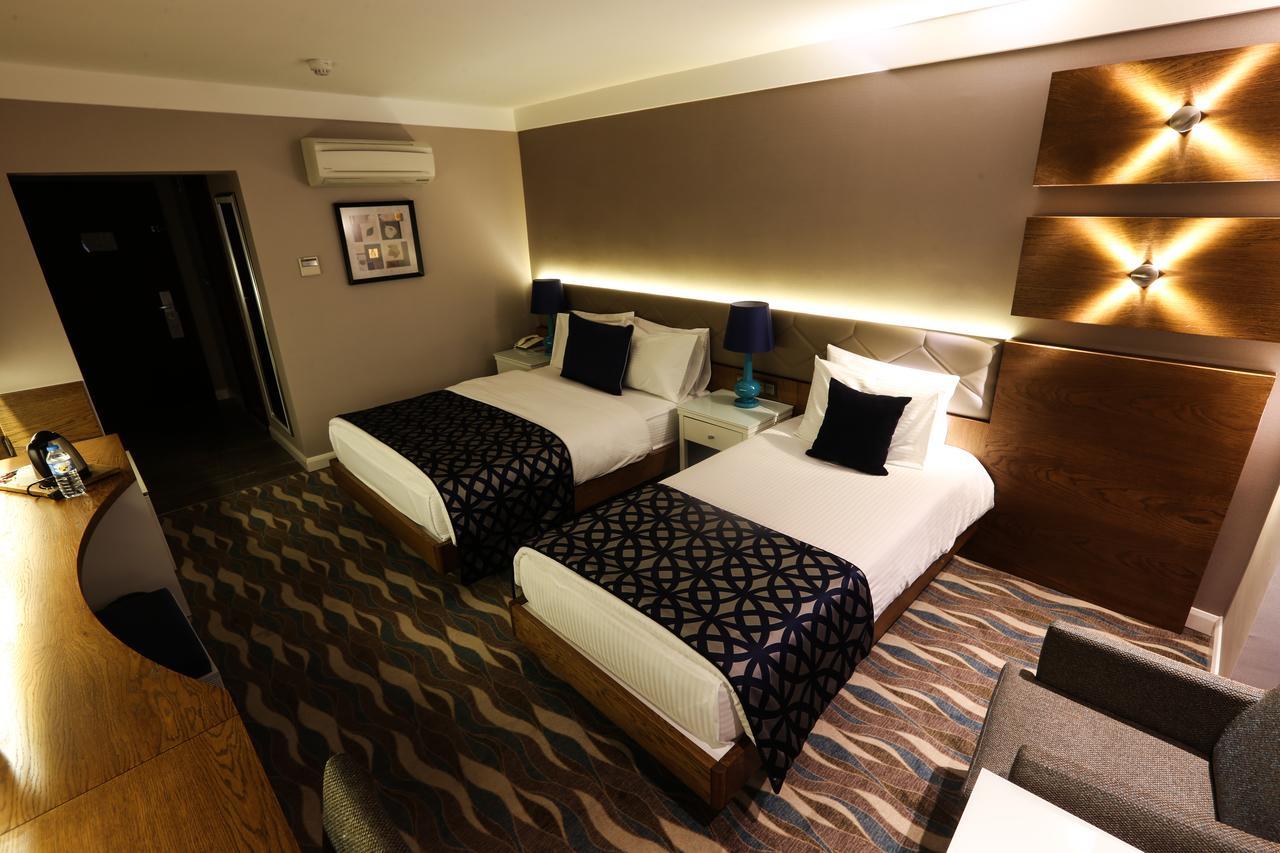 Sivas Bueyuek Hotel Esterno foto